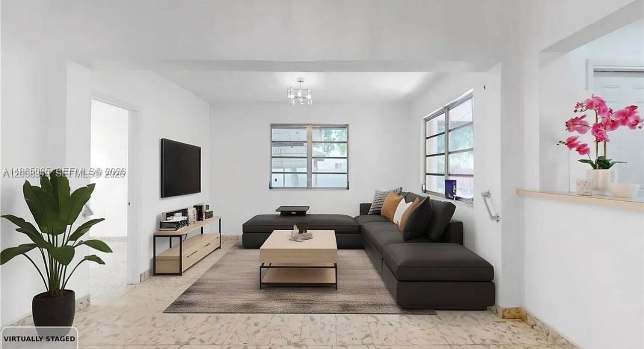 3330 3330 SW 2 0 - Photo 4 of 13