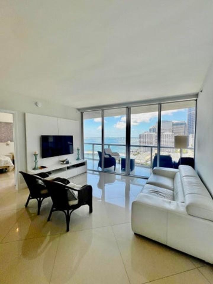 495 Brickell Ave - Photo 3 of 13