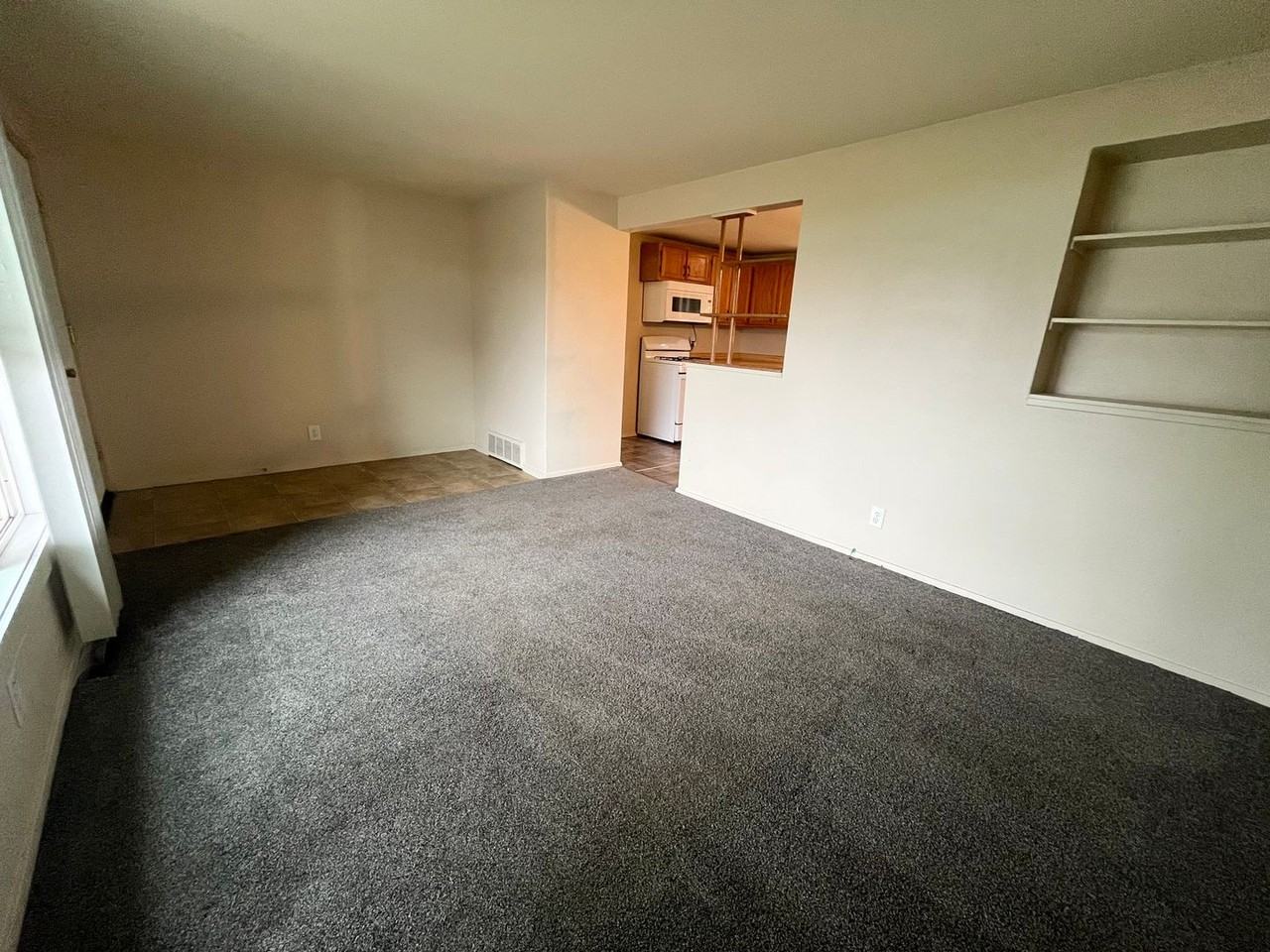 901 N Garfield Ave - Photo 5 of 27