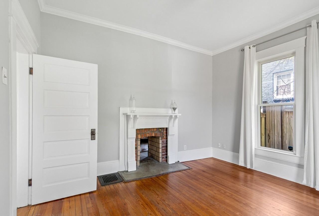 1904 Long Ave - Photo 3 of 26