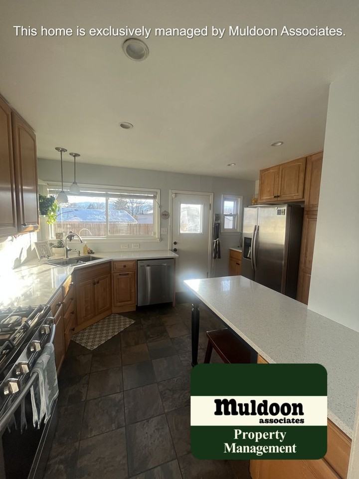 1233 E La Salle St - Photo 5 of 17