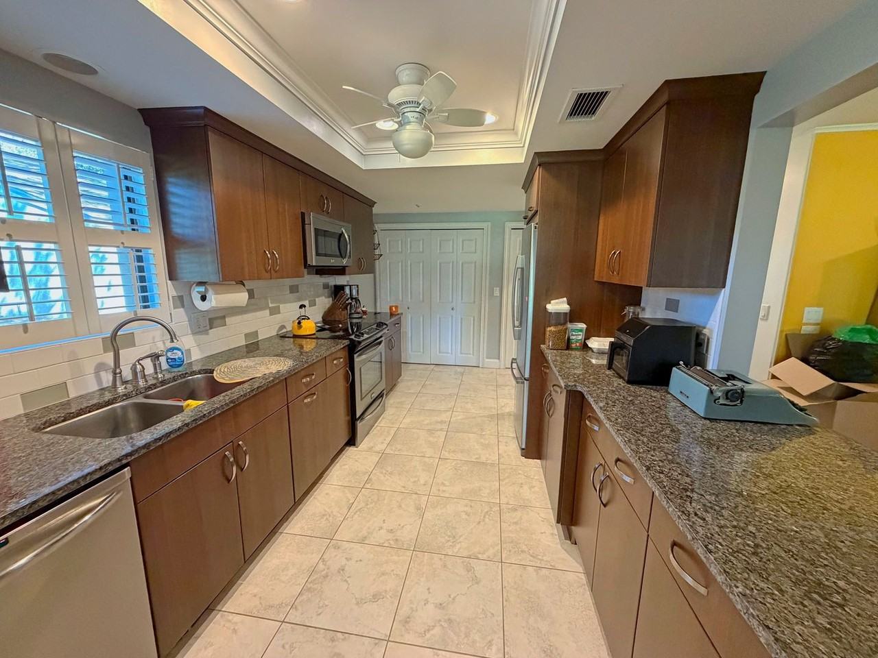 10098 Leisure Ln S #122 - Photo 5 of 18