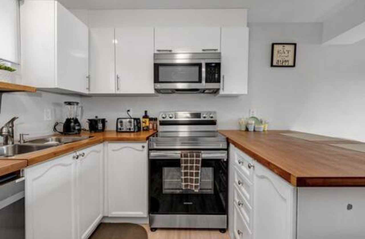 1367 Aurele St - Photo 4 of 10