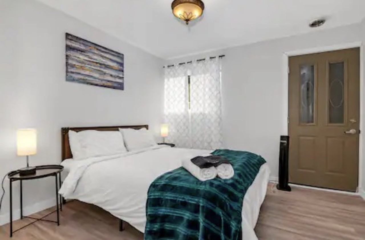 1367 Aurele St - Photo 5 of 10