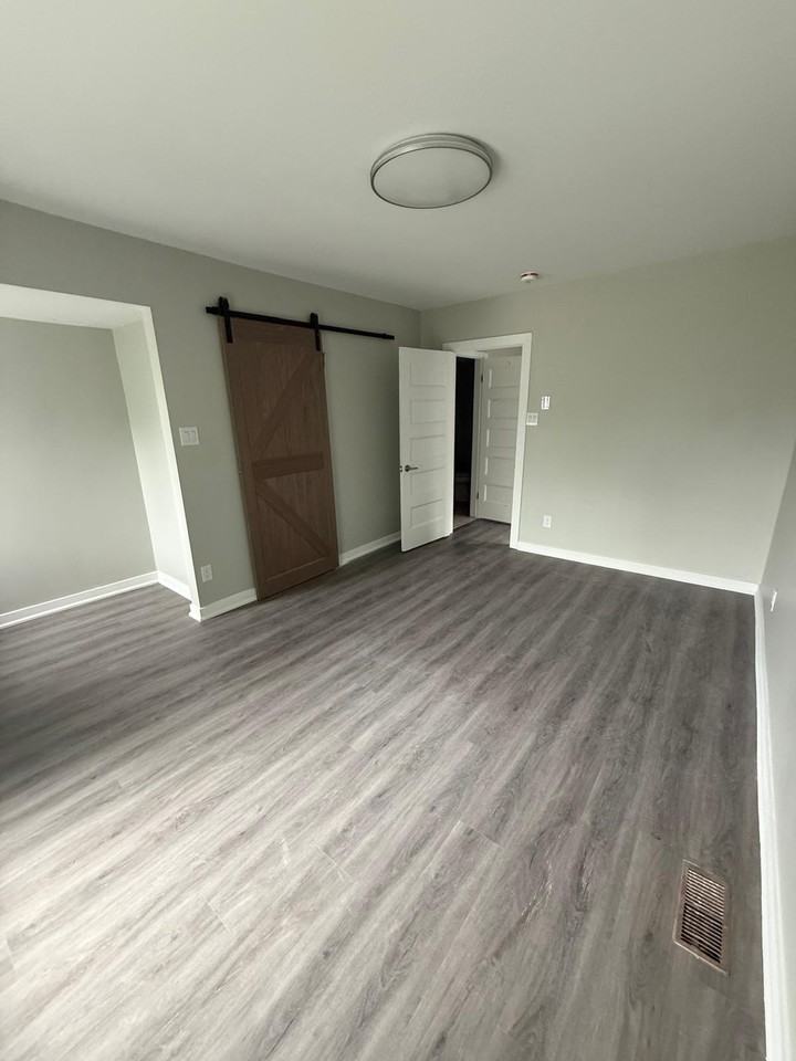 Main 203 Elmwood Avenue East - Photo 7 of 20