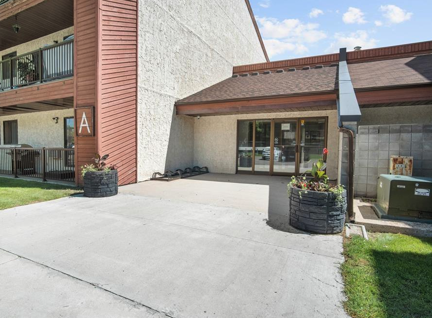 4040 8th St E - Photo 2 of 2