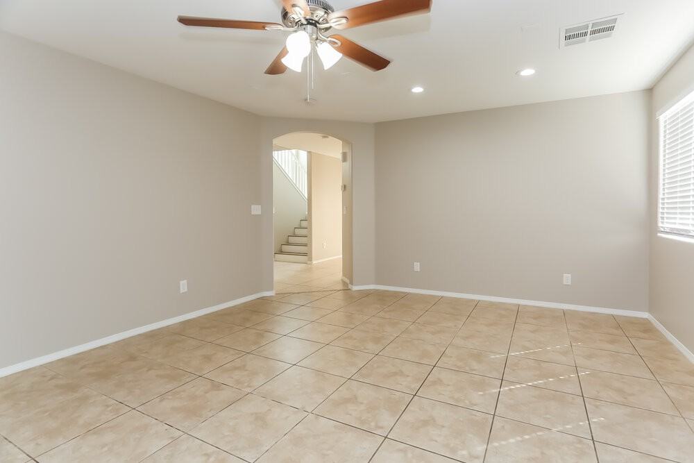 8329 Wildwood Glen Dr - Photo 4 of 17