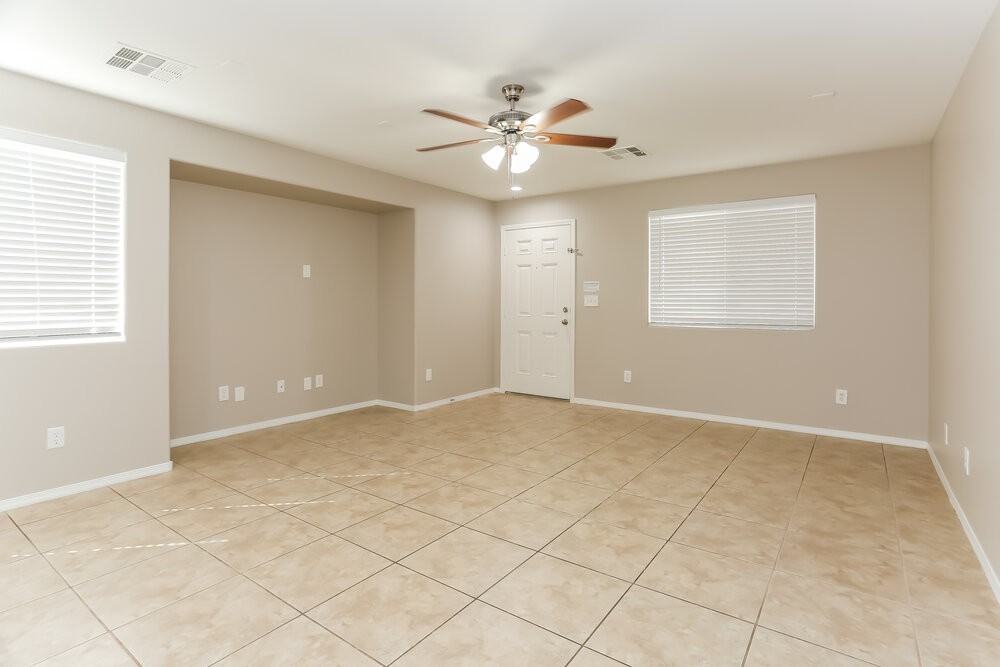 8329 Wildwood Glen Dr - Photo 5 of 17