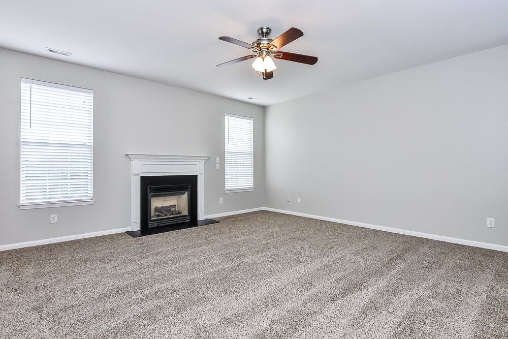 306 Hope Valley Rd - Photo 3 of 17