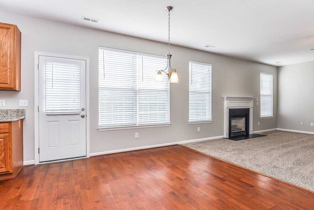 306 Hope Valley Rd - Photo 6 of 17
