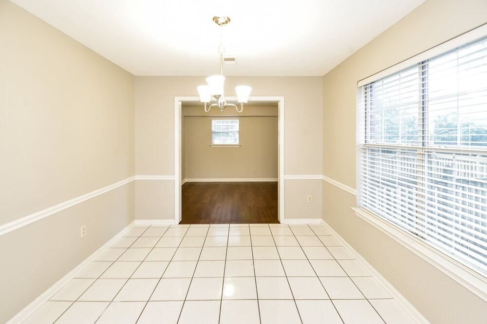 5885 Southridge Dr - Photo 5 of 15