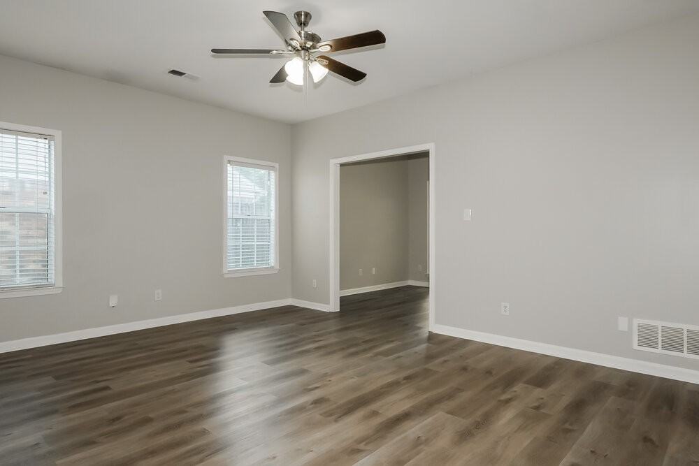 8170 Timber Knoll Ln - Photo 5 of 16
