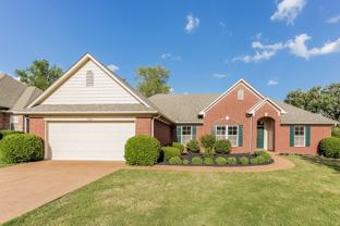 4064 Sidlehill Dr - Photo 1 of 1