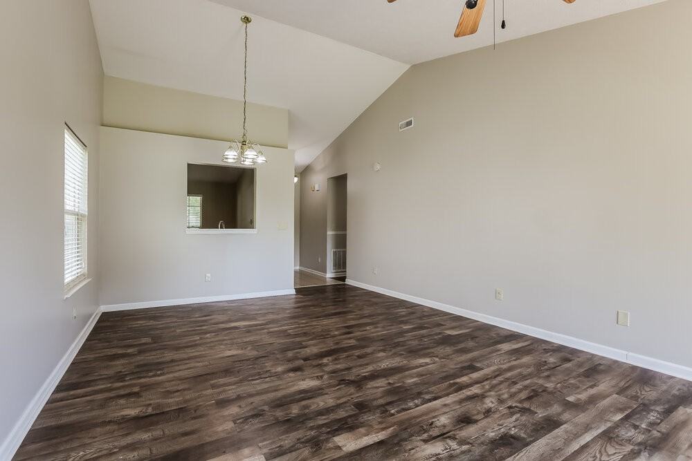 5384 Lakeside Manor Dr - Photo 3 of 16