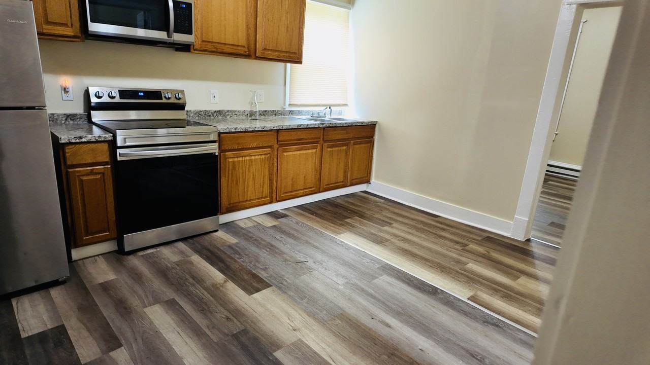 1206 Arlington St #1 - Photo 6 of 11
