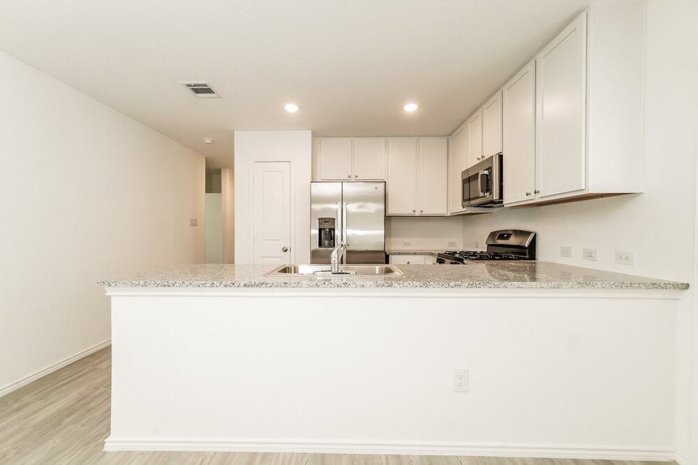 2441 Double Oak Dr - Photo 7 of 16