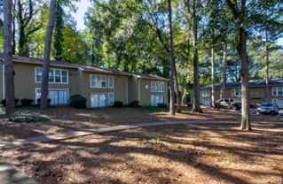 1631 Stanton Rd Sw - Photo 1 of 1