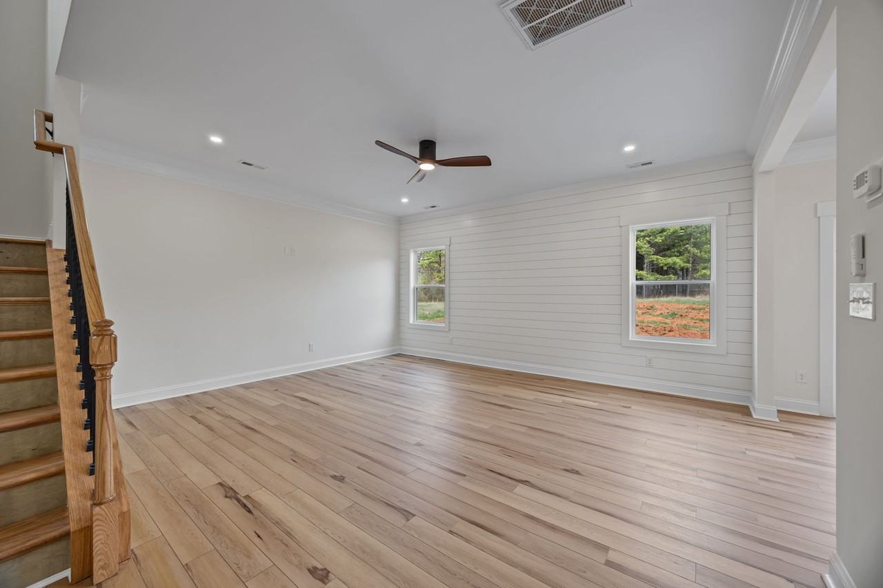387 Lake Farm Dr #1 - Photo 6 of 39