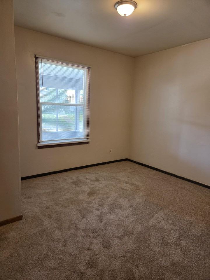 3014 Morgan Ave N #1 - Photo 2 of 12