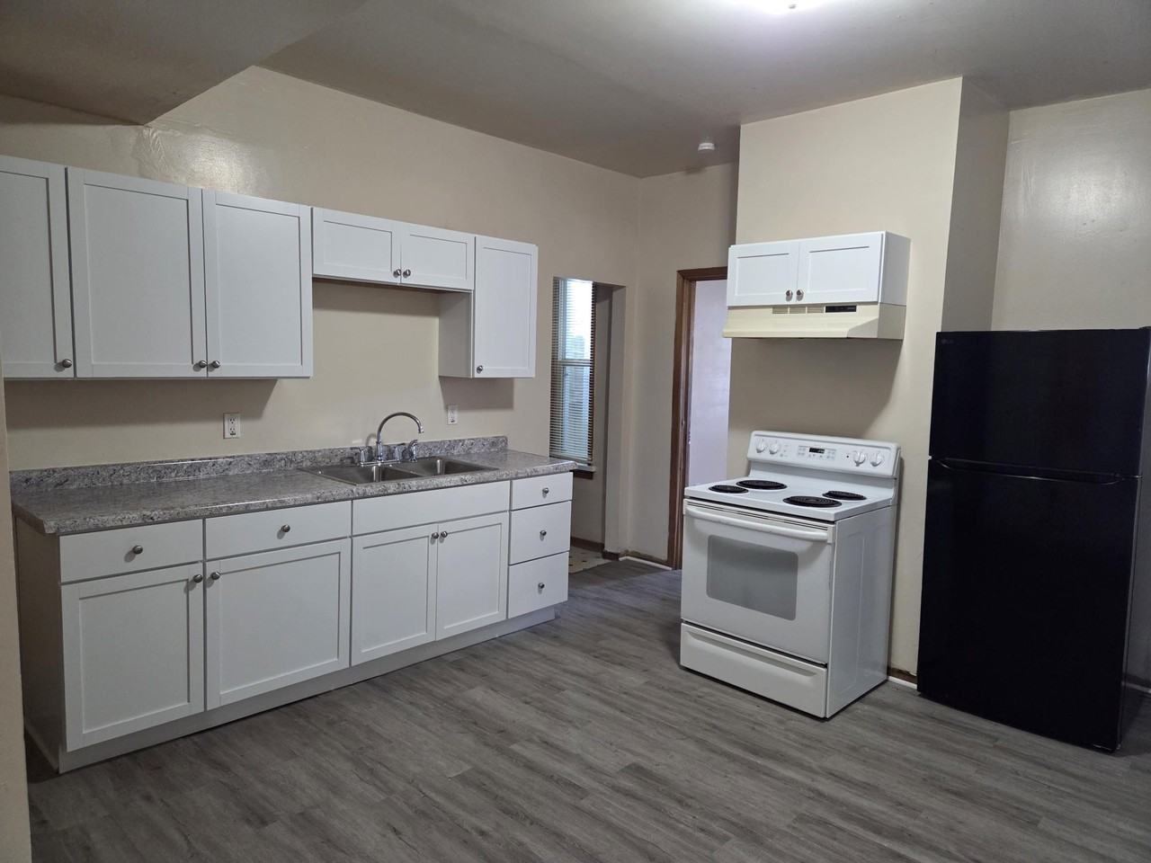 3014 Morgan Ave N #1 - Photo 5 of 12