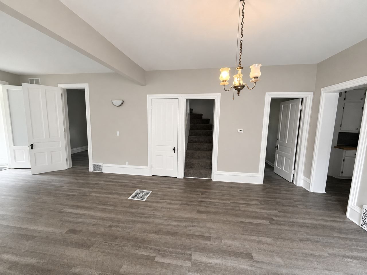 704 Axtell - 1 #1 - Photo 7 of 13