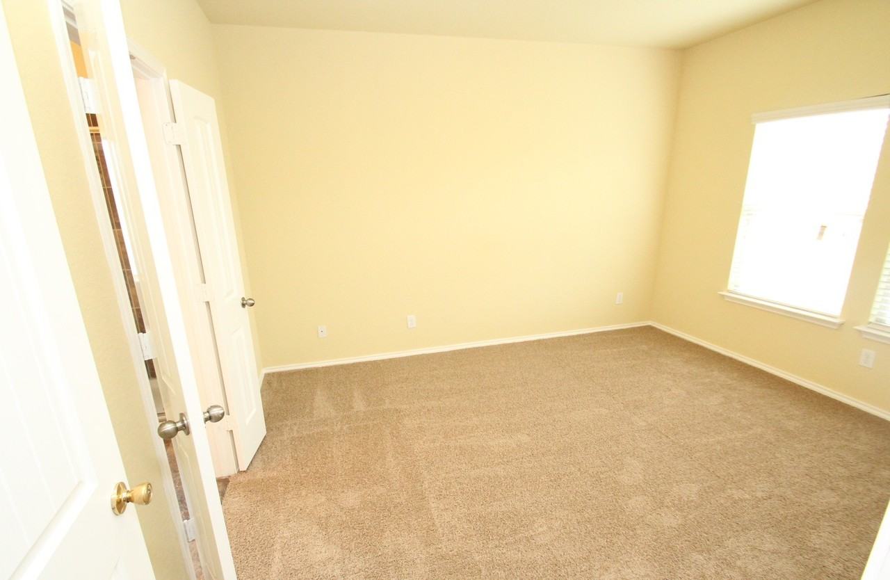 9859 Marbach Rd #1 - Photo 6 of 10
