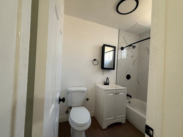 211 1/2 W 88th Pl #211-5 - Photo 6 of 8