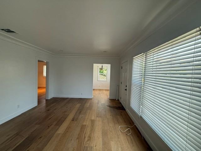 360 Parkman Ave #360 - Photo 5 of 10
