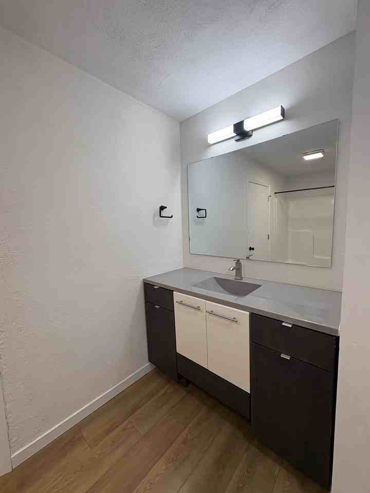 499 Greenwell Ct #1 - Photo 4 of 20