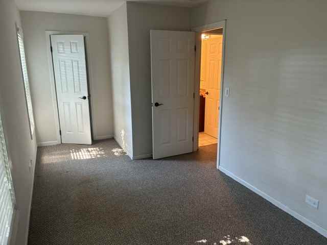 315 E Kenilworth Ave #2 - Photo 5 of 34