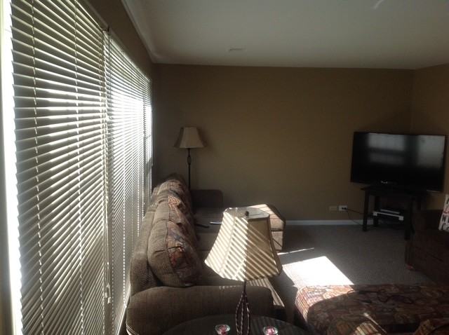 315 E Kenilworth Ave #2 - Photo 7 of 34