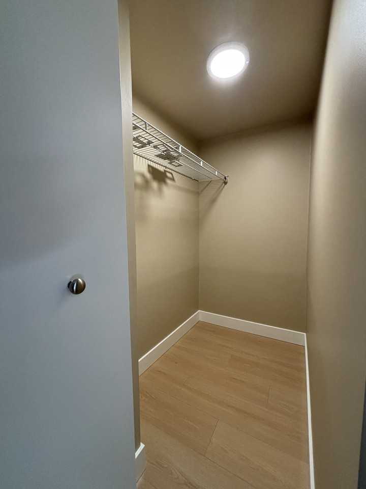 1210 Sperling Avenue - Photo 6 of 8
