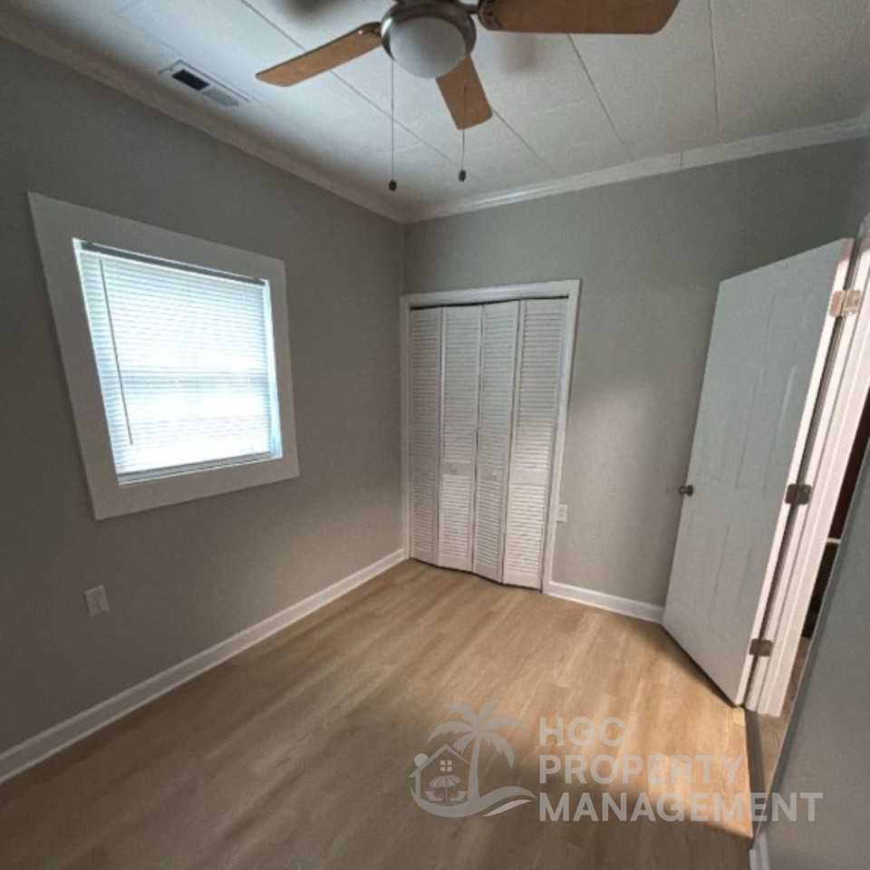 1208 Ridge Ave #1 - Photo 7 of 10