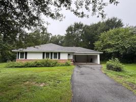 featured image of 1705 Lotus Ln #1