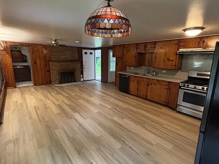 1705 Lotus Ln #1 - Photo 2 of 10