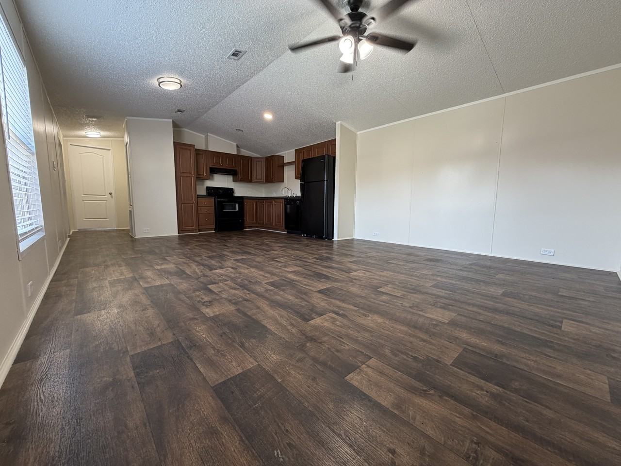 709 N Collins Fwy #129 - Photo 2 of 21