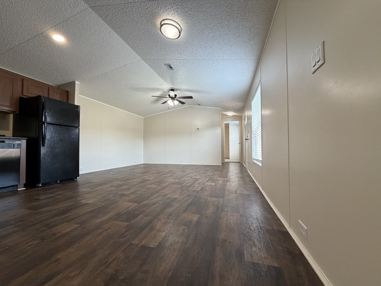 709 N Collins Fwy #129 - Photo 6 of 21