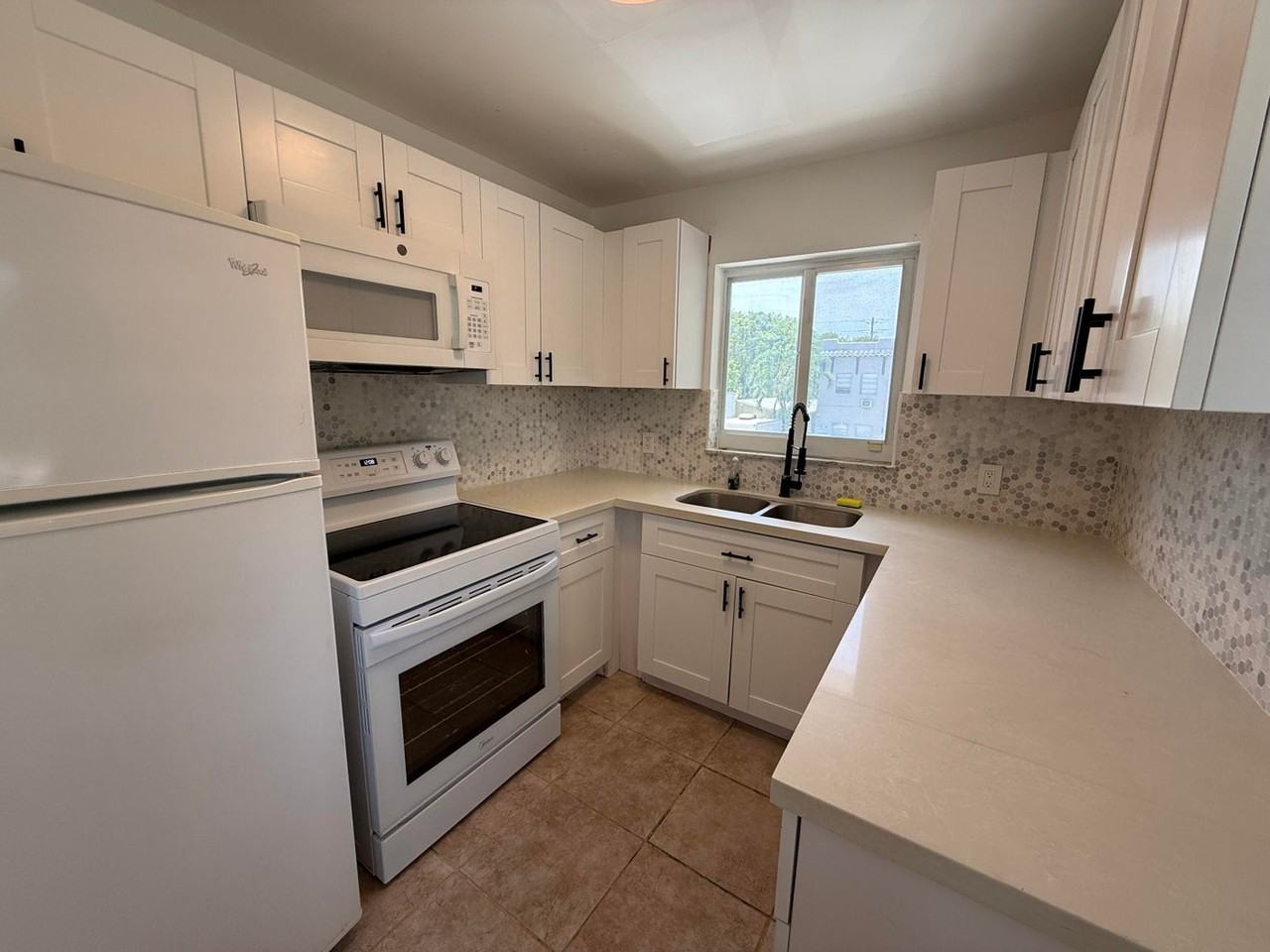 1859 Lincoln Street #202 - Photo 5 of 8