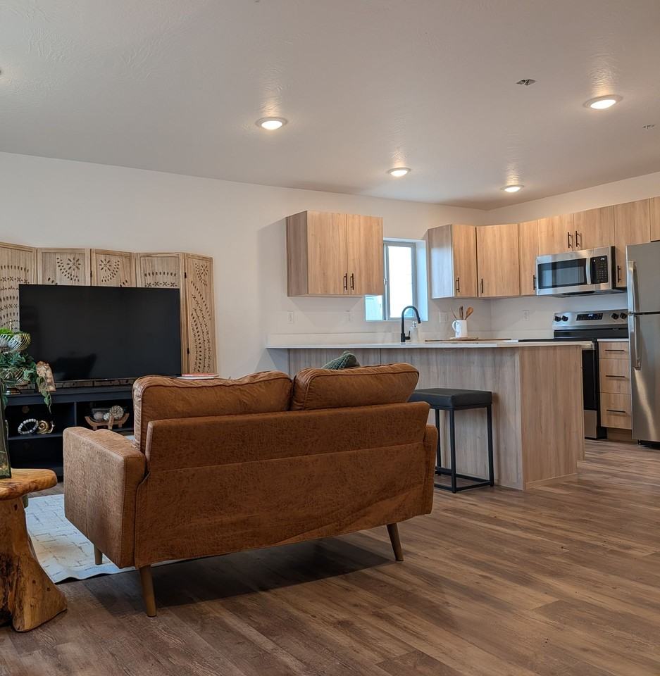 Juniper Commons - Photo 4 of 50