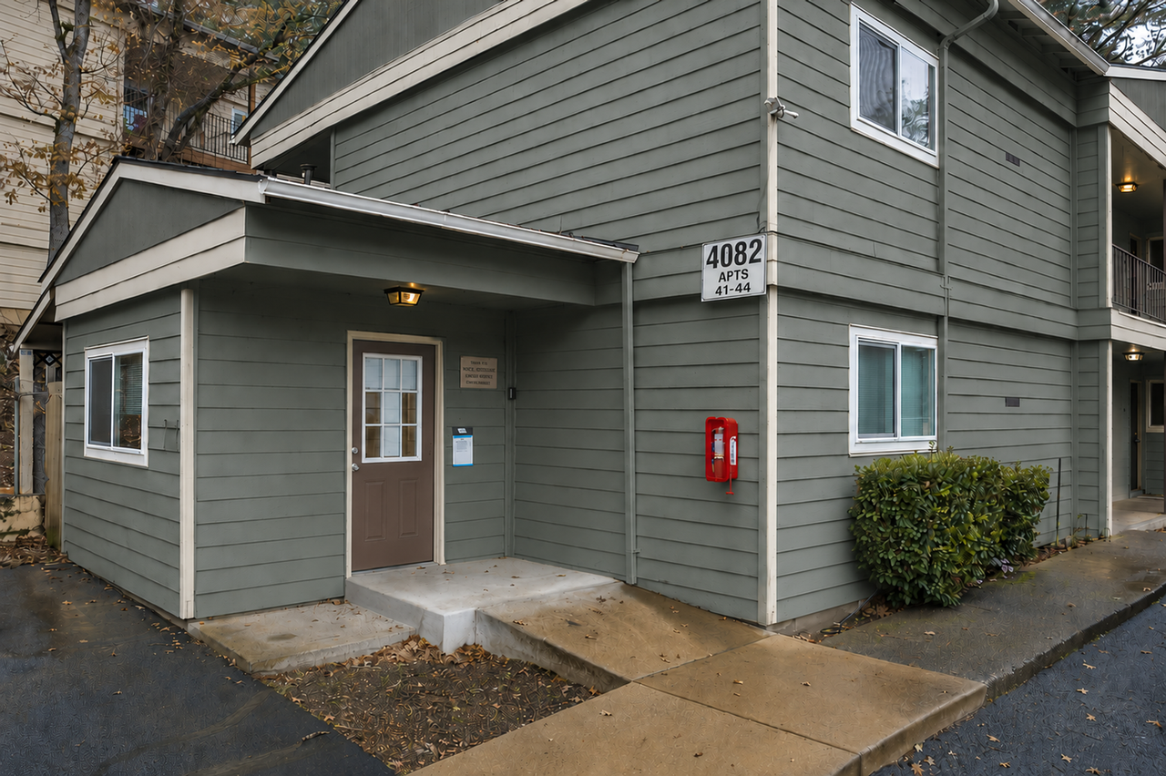 Brooktree Apartments - Photo 3 of 3