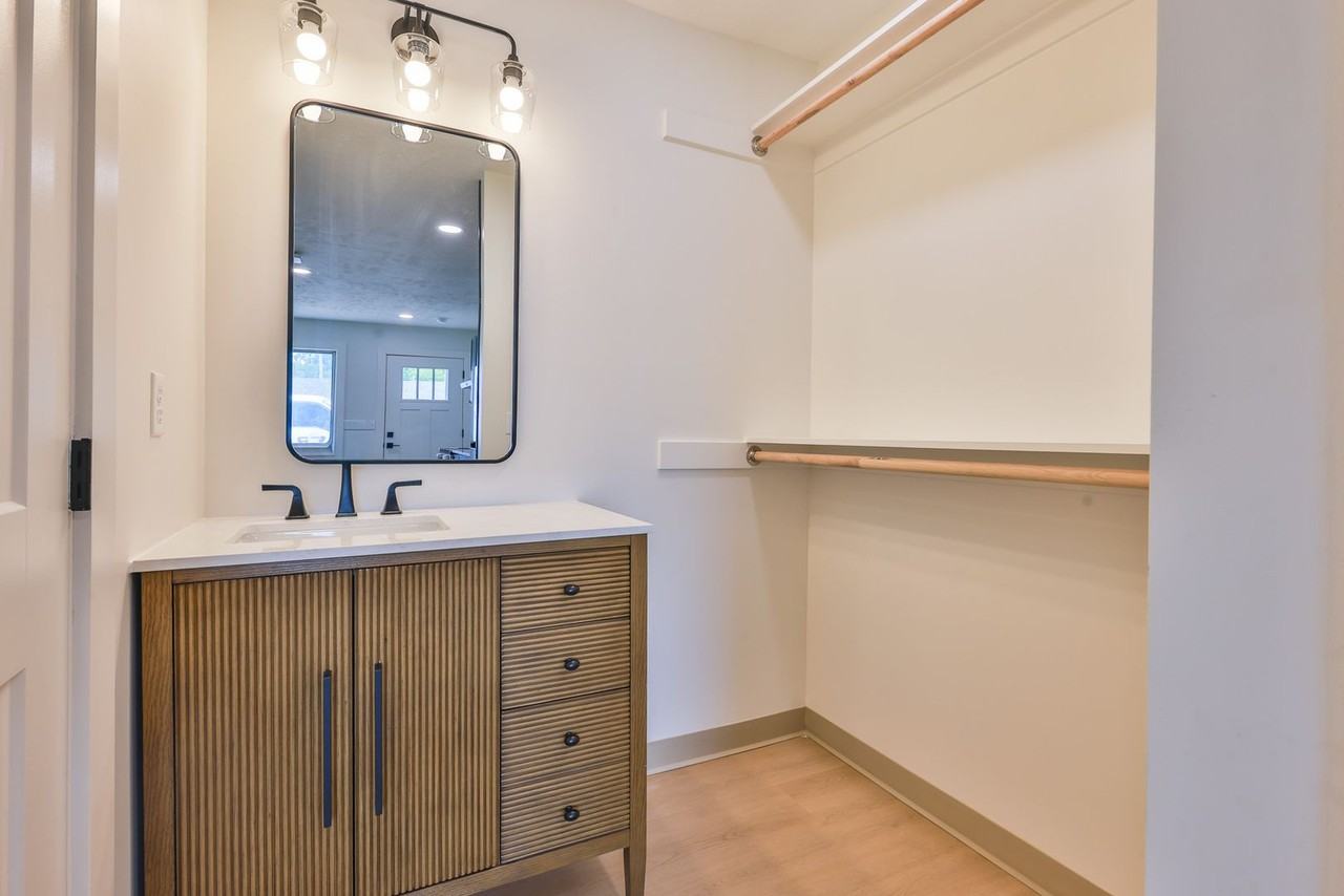 551 Elm St #2 - Photo 6 of 14