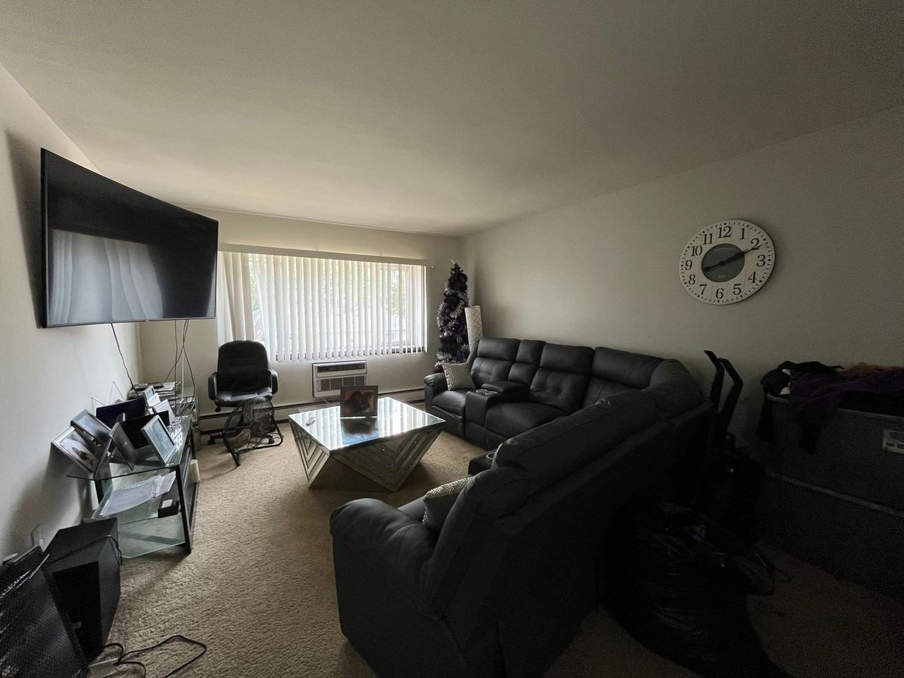 10472 W Montana Ave - Photo 3 of 24