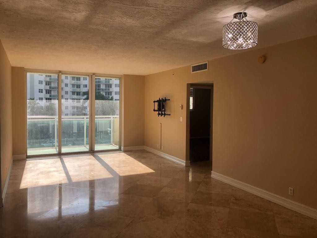3000 North Ocean Drive #322 - Photo 2 of 17