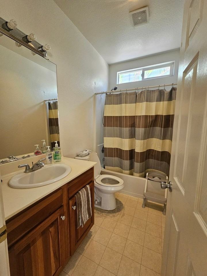 2319 Cool Springs Ct - Photo 5 of 7