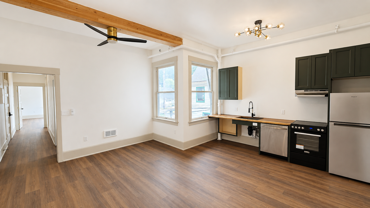 500 B Street - Photo 2 of 16