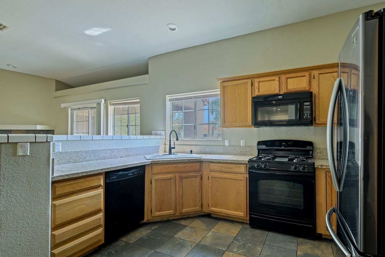 2980 Camino Del Rio - Photo 3 of 11