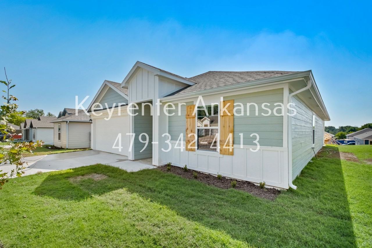1317 Bates St - Photo 3 of 29
