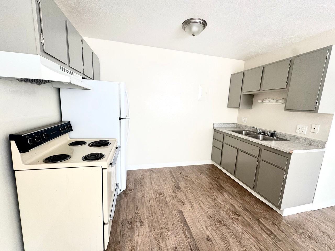 3611 E San Miguel St. - Photo 5 of 8