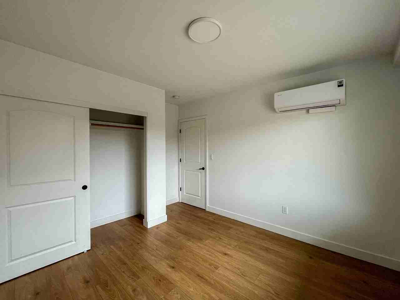 1034 Magnolia Ave - Photo 6 of 14