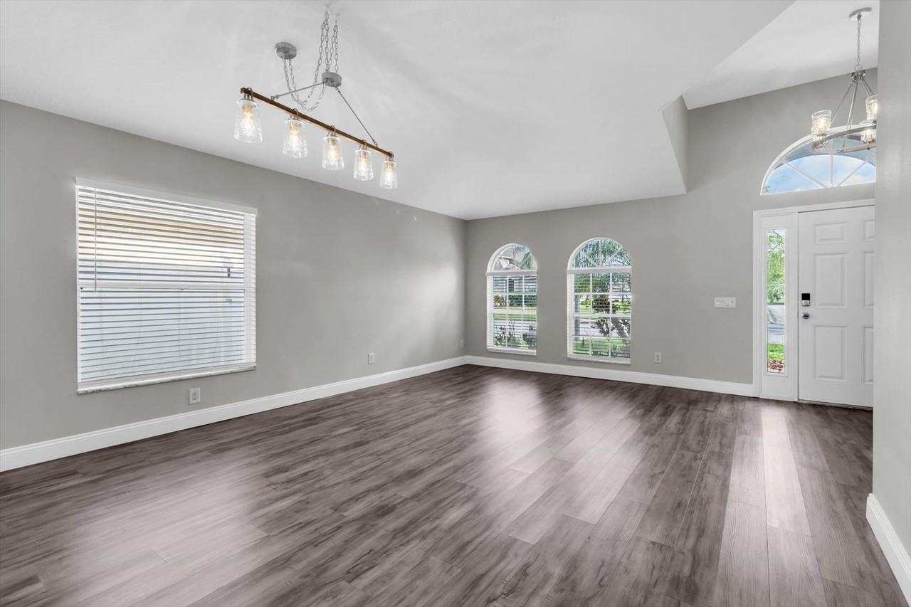 3335 Clover Blossom Cir - Photo 5 of 36